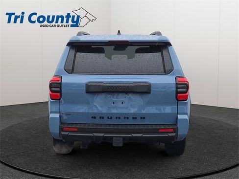 Certified 2025 Toyota 4Runner SR5 image 7