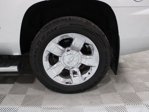 Used 2018 Chevrolet Tahoe LT w/ LT Signature Package image 48