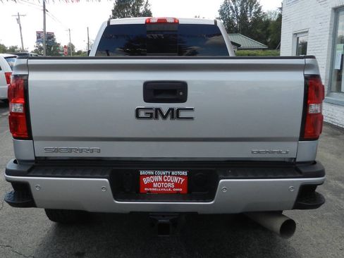 Used 2018 GMC Sierra 2500 Denali w/ Duramax Plus Package image 7