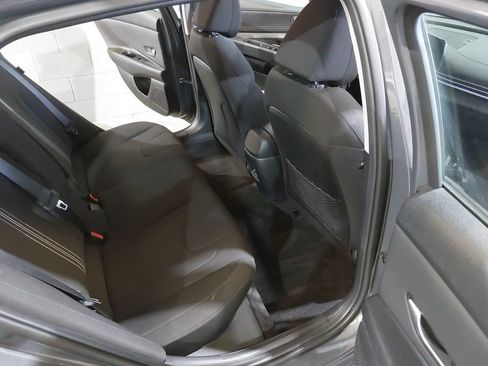 Certified 2024 Hyundai Elantra SEL w/ Convenience Package FWD image 11