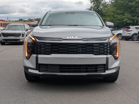 New 2026 Kia Sportage S image 2