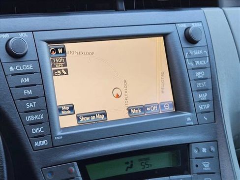 Used 2014 Toyota Prius Five image 10