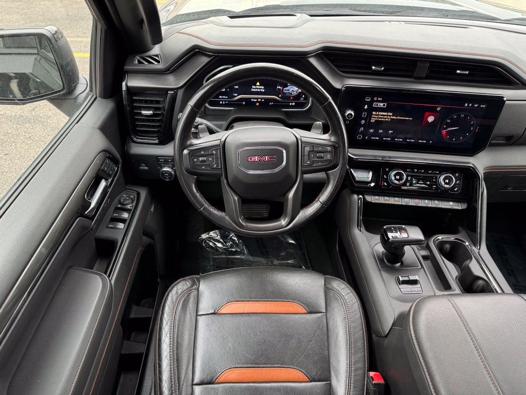 Used 2023 GMC Sierra 1500 AT4 w/ AT4 Premium Package AWD/4WD image 14