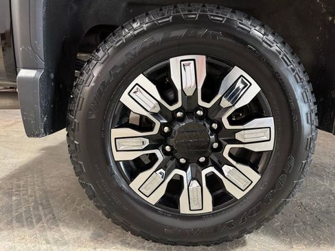 Used 2024 GMC Sierra 2500 Denali w/ Denali Reserve Package AWD/4WD image 29