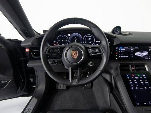 Certified 2025 Porsche Taycan 4S image 17