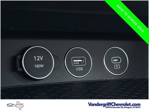 Used 2025 Genesis G70 2.5T RWD image 21