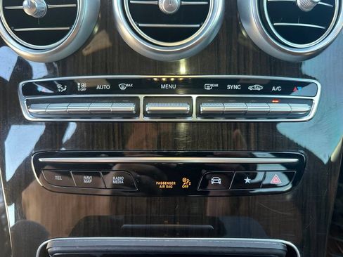 Used 2021 Mercedes-Benz GLC 300 4MATIC image 22