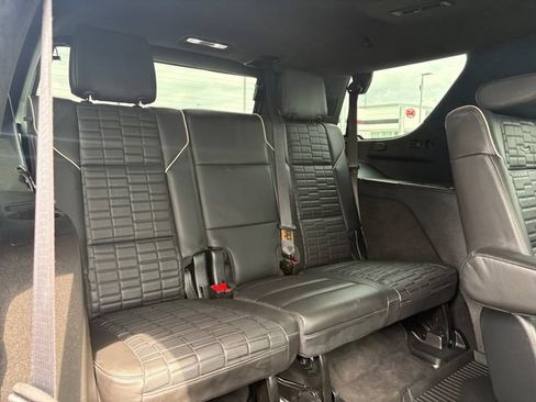Used 2023 Cadillac Escalade Premium Luxury Platinum w/ LPO, Floor Liner Package AWD/4WD image 19