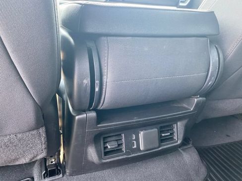 Used 2025 Chevrolet Silverado 1500 LT AWD/4WD image 20
