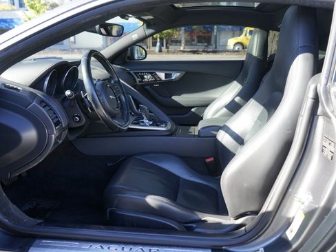 Used 2017 Jaguar F-TYPE Coupe image 15