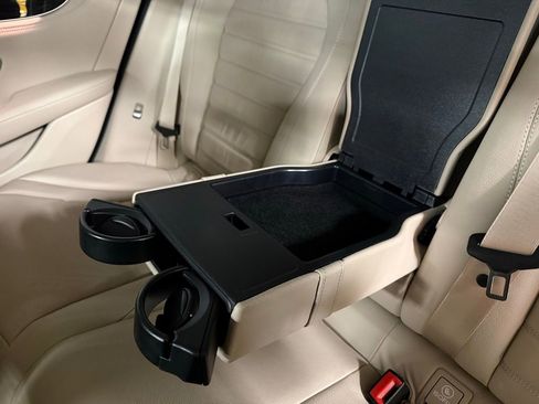 Used 2017 Mercedes-Benz GLC 300 4MATIC image 18