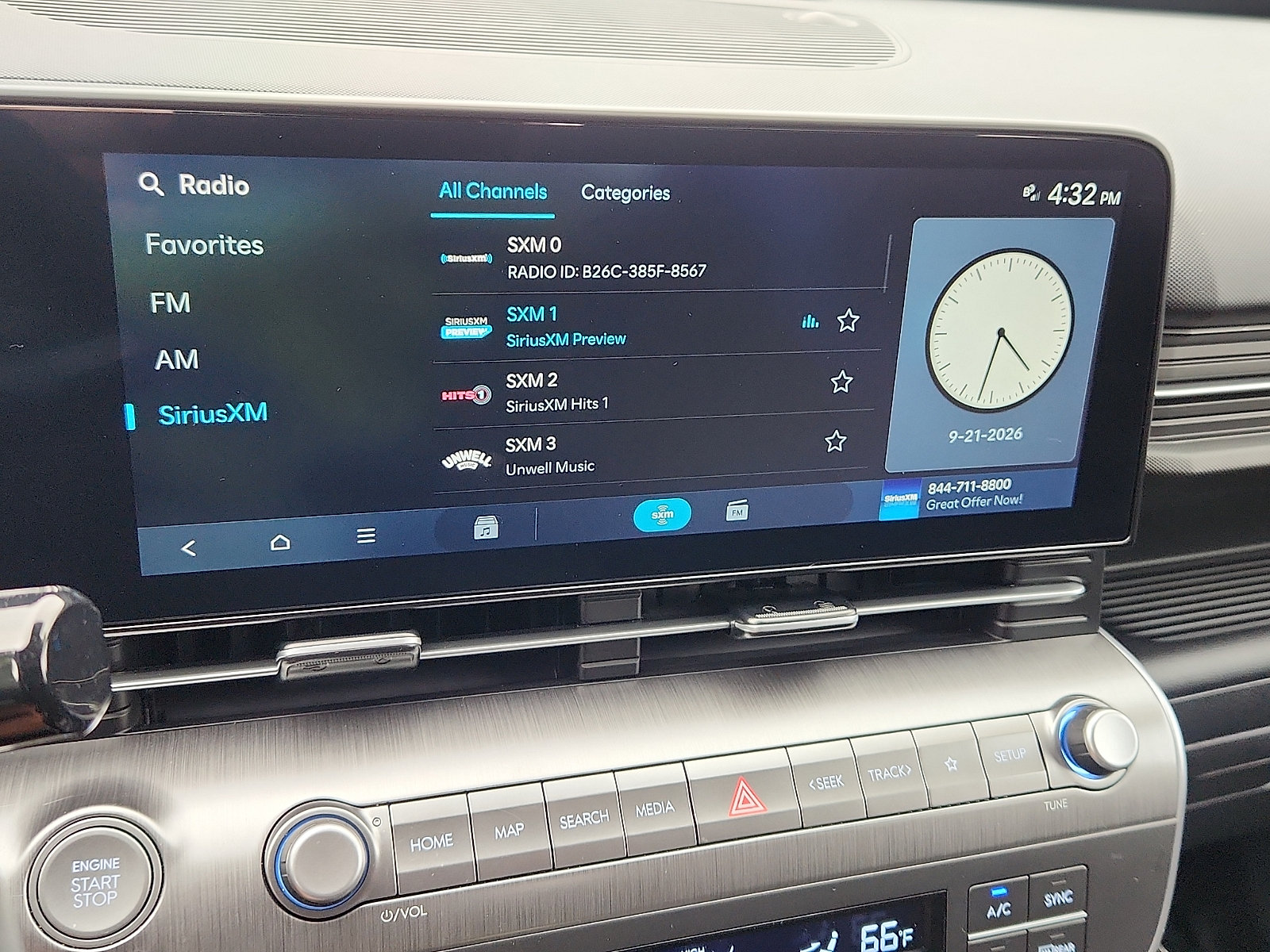 Certified 2024 Hyundai Kona SEL AWD/4WD image 17