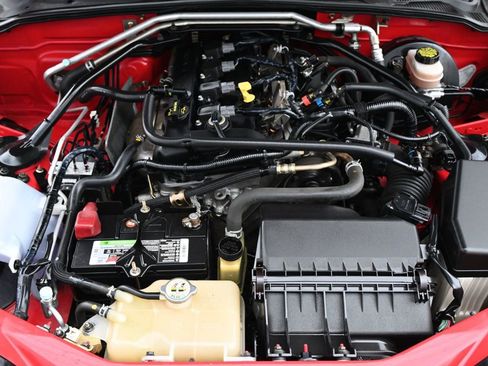 Used 2006 MAZDA MX-5 Miata Grand Touring w/ Premium Pkg RWD image 15