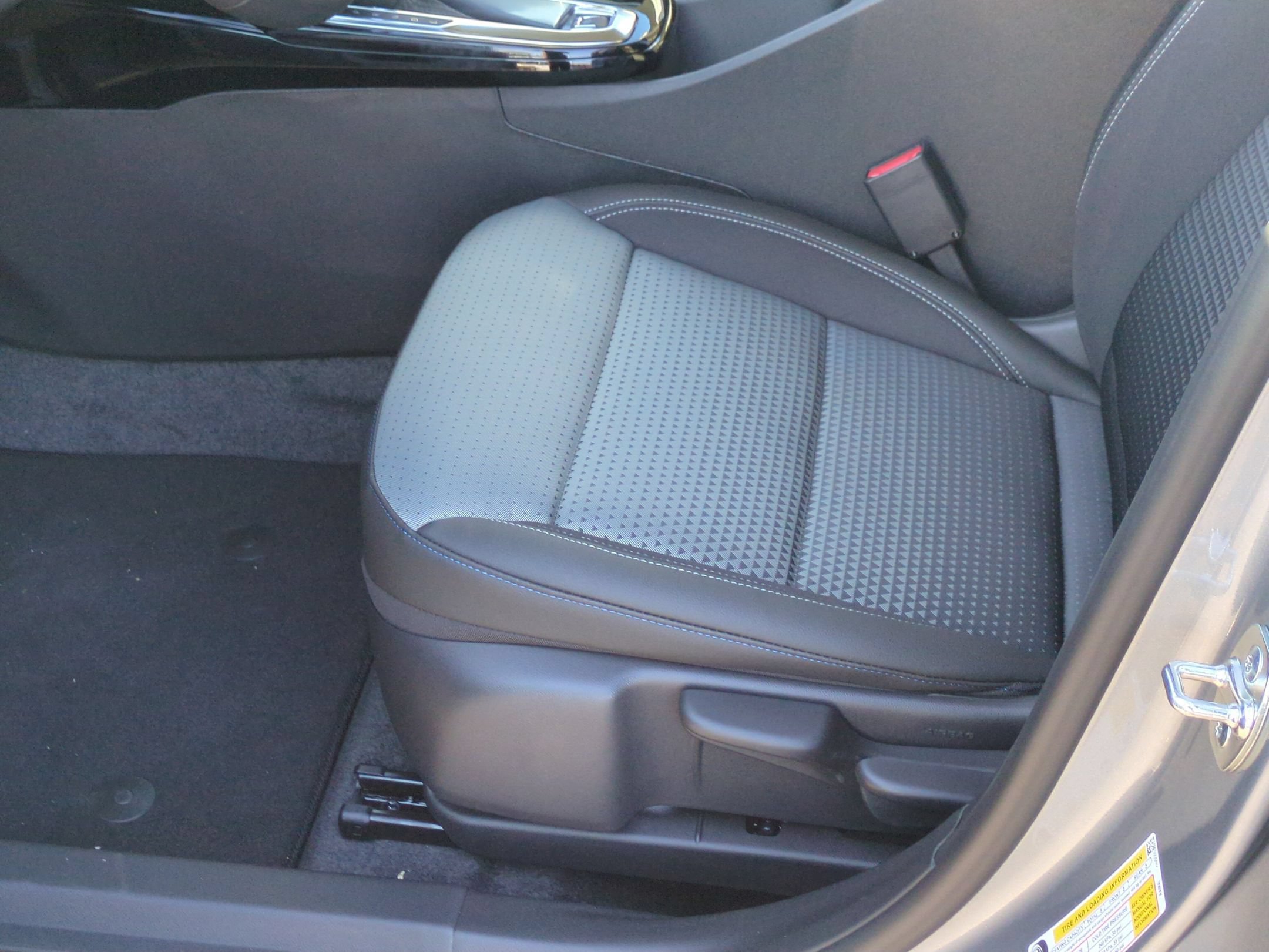Used 2026 Chevrolet Trax LT w/ Driver Confidence Package FWD image 12
