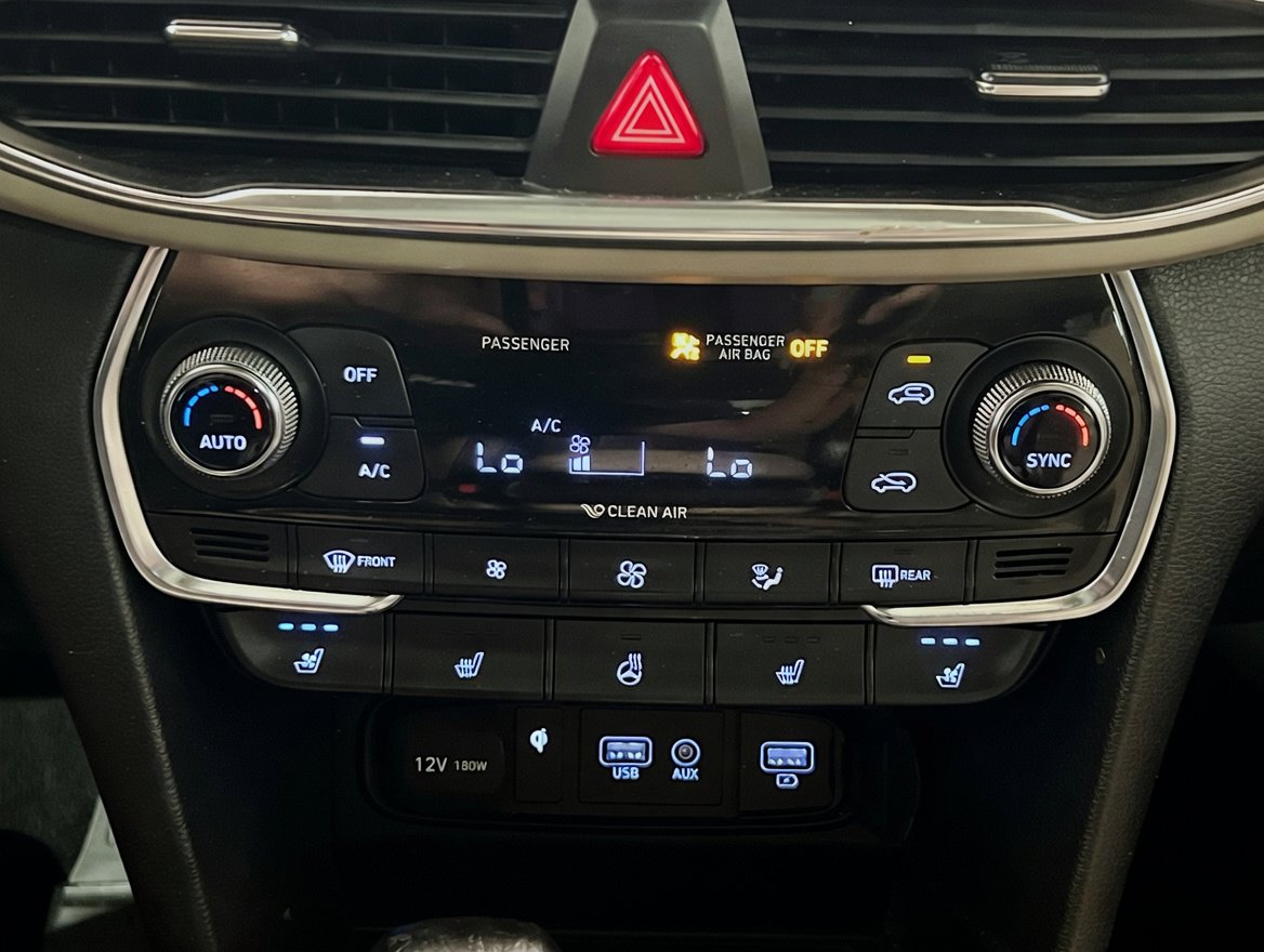 Used 2020 Hyundai Santa Fe Limited FWD image 12