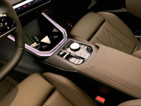 Used 2026 BMW X3 xDrive30 w/ Premium Package image 6