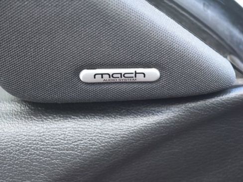 Used 2004 Ford Mustang Convertible image 20