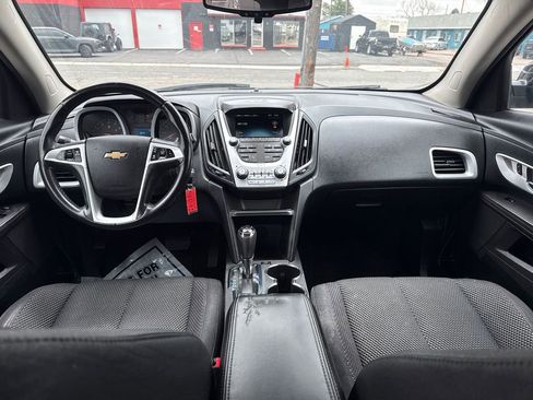 Used 2017 Chevrolet Equinox LT w/ Convenience Package AWD/4WD image 16
