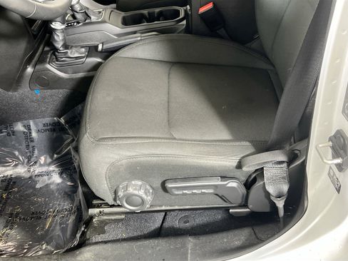 Used 2023 Jeep Gladiator Willys image 17