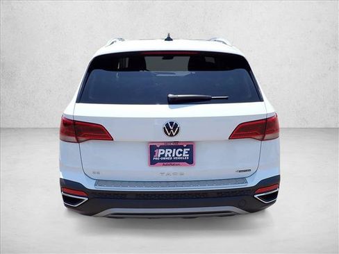 Used 2023 Volkswagen Taos SE AWD/4WD image 3