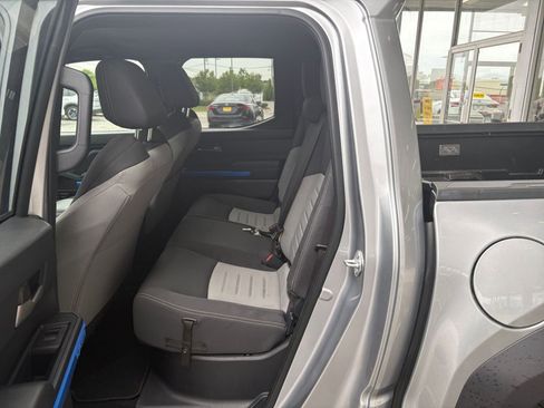Used 2025 Toyota Tacoma TRD Off-Road AWD/4WD image 23