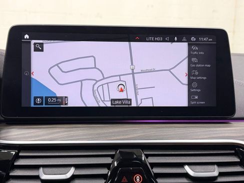 Used 2021 BMW M550i xDrive w/ Executive Package image 31