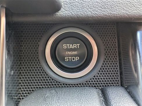 Used 2022 Land Rover Range Rover Sport SE image 34
