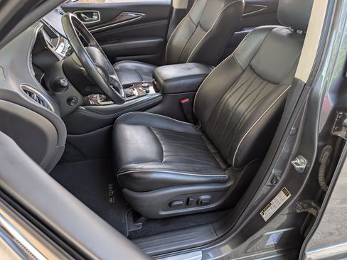 Used 2019 INFINITI QX60 Luxe w/ Sensory Package AWD/4WD image 17