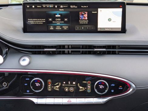 New 2025 Genesis GV70 3.5T Sport w/ Sport Prestige Package image 13