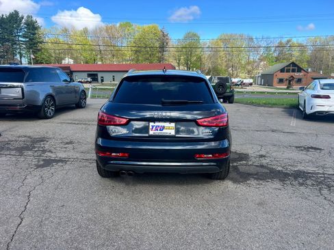 Used 2015 Audi Q3 2.0T Prestige w/ Prestige Package image 5