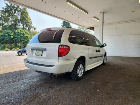 Used 2007 Dodge Grand Caravan SE w/ Popular Equipment Group I FWD image 3