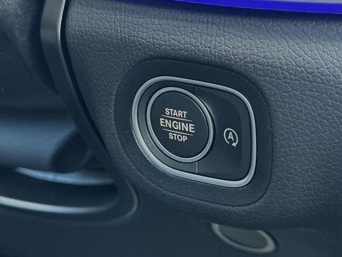 Used 2025 Mercedes-Benz GLE 350 4MATIC image 40