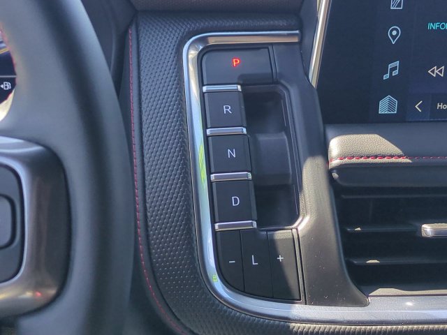Used 2023 Chevrolet Tahoe RST w/ Luxury Package AWD/4WD image 16