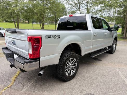 Used 2017 Ford F250 Lariat w/ Lariat Value Package AWD/4WD image 6