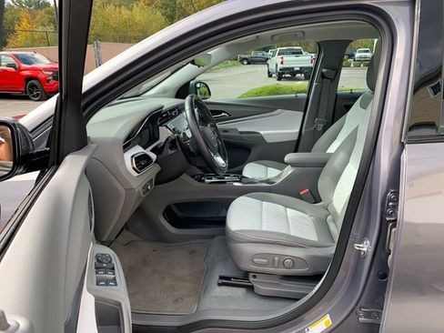 Used 2023 Chevrolet Bolt EUV Premier w/ Sun & Sound Package image 35