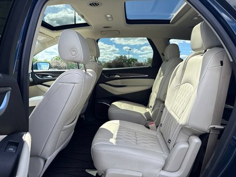 Used 2023 Buick Enclave Avenir w/ Avenir Technology Package AWD/4WD image 14