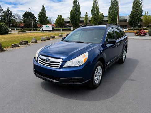 Used 2011 Subaru Outback 2.5i AWD/4WD image 1