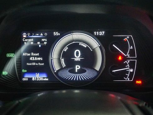 Used 2023 Lexus UX 250h image 22