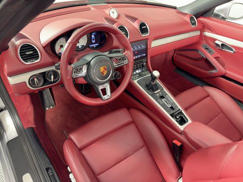Certified 2022 Porsche 718 Boxster image 4