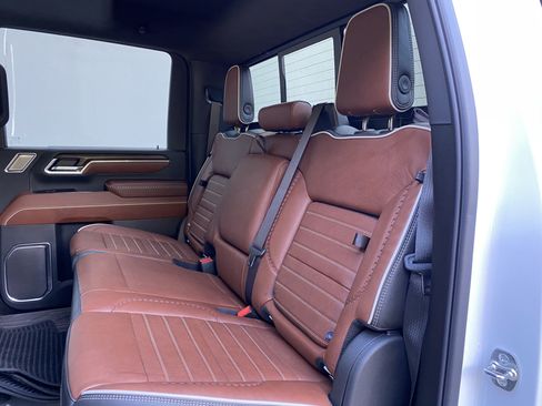Used 2026 GMC Sierra 2500 Denali Ultimate AWD/4WD image 41
