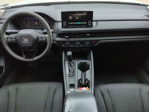 Used 2023 Honda Accord EX image 17