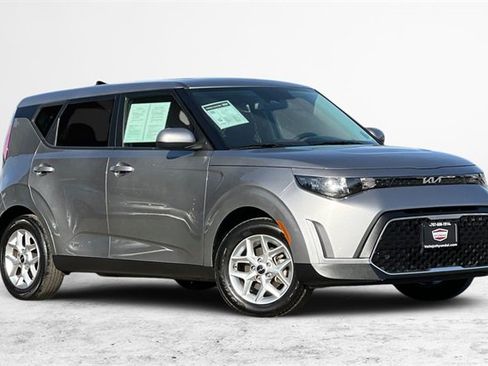 Used 2024 Kia Soul LX w/ Option Group 015 image 2