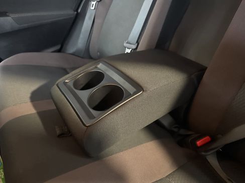 Used 2019 Toyota Corolla LE image 17