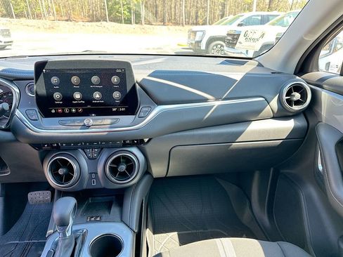 Used 2024 Chevrolet Blazer LT w/ Convenience Package FWD image 20