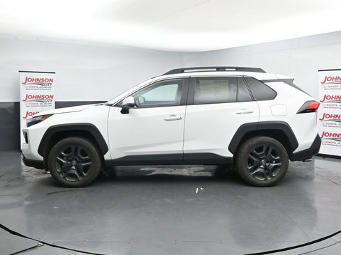 Used 2024 Toyota RAV4 Adventure image 5