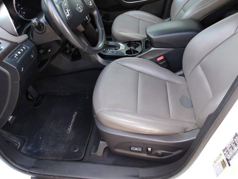 Used 2017 Hyundai Santa Fe Sport AWD/4WD image 6