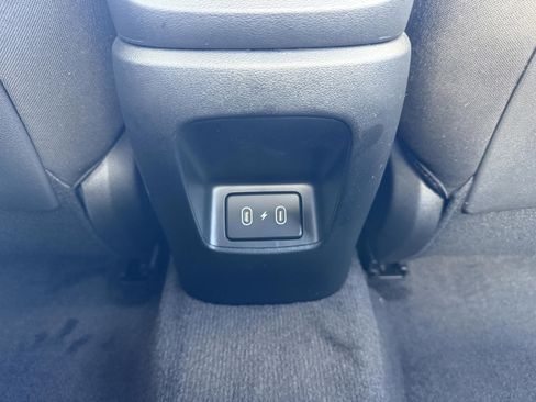 New 2025 Hyundai Elantra Sport image 6