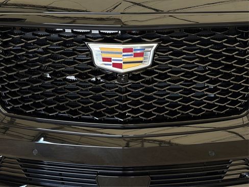 New 2025 Cadillac Escalade ESV Sport Platinum image 15