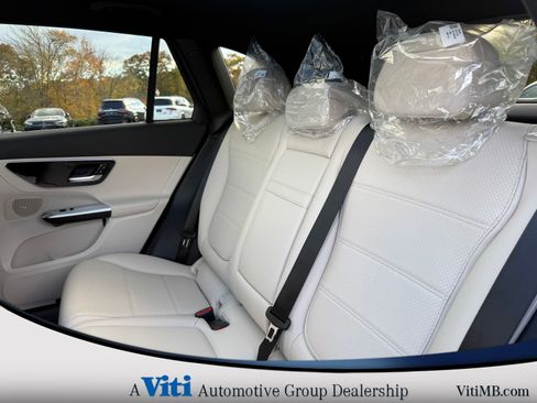Used 2026 Mercedes-Benz GLC 300 4MATIC image 15