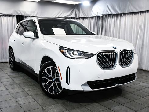 Used 2026 BMW X3 xDrive30i w/ Convenience Package AWD/4WD image 3